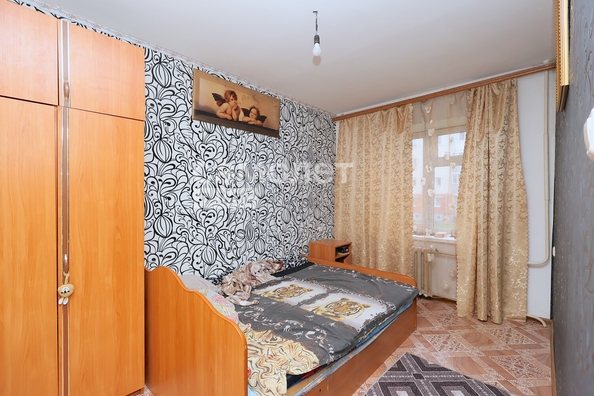 
   Продам 3-комнатную, 65.9 м², Солнечный мкр, 24б

. Фото 1.
