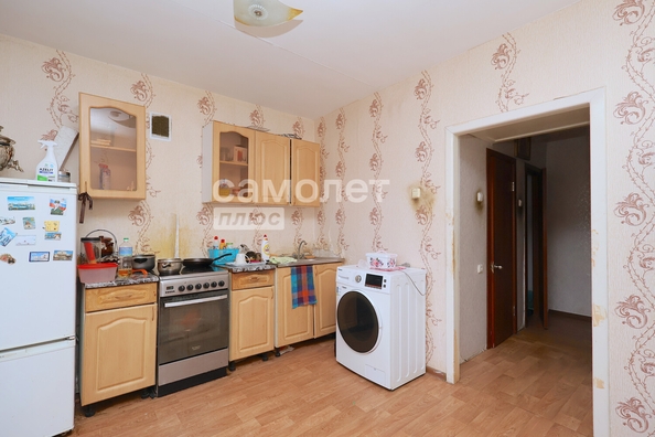 
   Продам 3-комнатную, 65.9 м², Солнечный мкр, 24б

. Фото 7.
