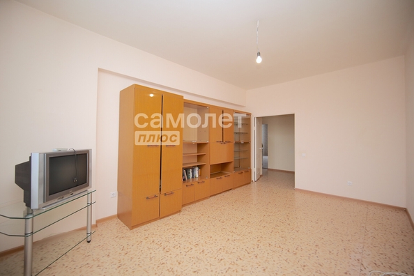 
  Продается 2-комн. квартира, 80 м², Шахтеров пр-кт, д. 62Б
. Фото 10.