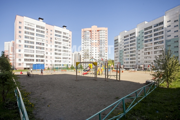 
   Продам 3-комнатную, 75.4 м², Серебряный бор ул, 4

. Фото 25.