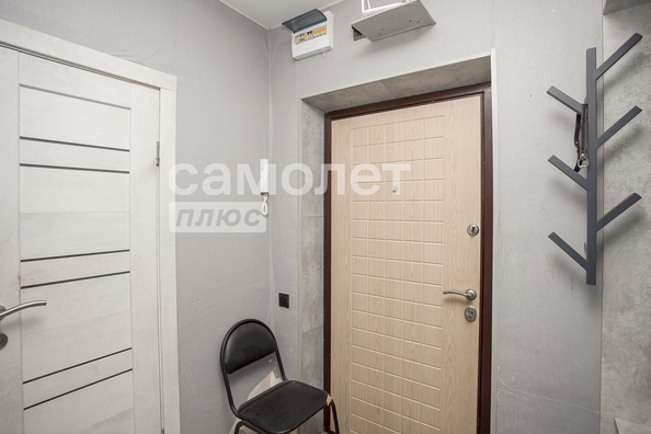 
   Продам 2-комнатную, 50 м², Строителей б-р, 71

. Фото 26.