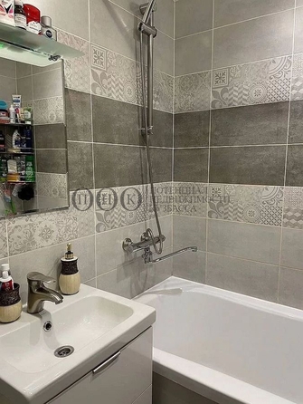 
  Продается 3-комн. квартира, 65.7 м², Инициативная ул, д. 103а
. Фото 24.