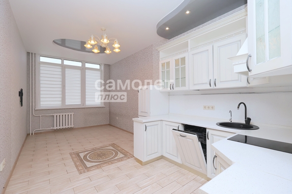 
  Продается 4-комн. квартира, 88.5 м², Осенний б-р, д. 6
. Фото 2.