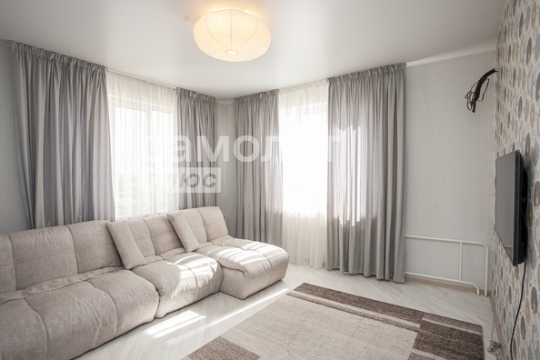 
  Продается 2-комн. квартира, 76.3 м², Марковцева ул, д. 6
. Фото 2.