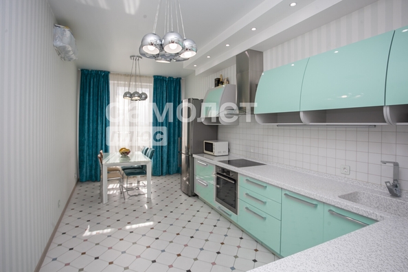 
  Продается 2-комн. квартира, 76.3 м², Марковцева ул, д. 6
. Фото 17.