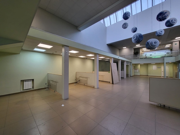 
  Сдается универсальное помещение, 417 м², Октябрьский пр-кт
. Фото 7.
