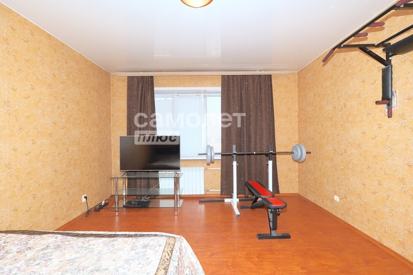 
  Продается 1-комн. квартира, 38.4 м², Шахтеров пр-кт, д. 72
. Фото 4.
