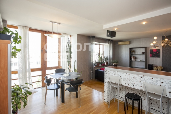 
  Продается 4-комн. квартира, 160.8 м², Строителей б-р, д. 28/1
. Фото 5.