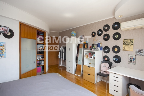 
  Продается 4-комн. квартира, 160.8 м², Строителей б-р, д. 28/1
. Фото 29.