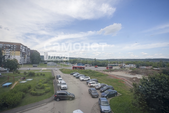 
  Продается 4-комн. квартира, 96.4 м², Комсомольский пр-кт, д. 25
. Фото 2.
