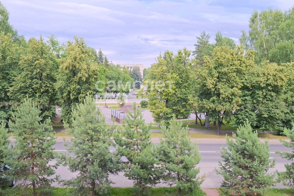 
  Продается 4-комн. квартира, 60.5 м², Строителей б-р, д. 33
. Фото 4.