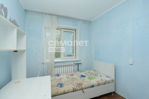 
  Продается 4-комн. квартира, 60.5 м², Строителей б-р, д. 33
. Фото 8.