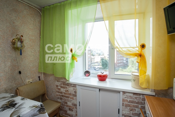 
  Продается 3-комн. квартира, 50.4 м², Инициативная ул, д. 24
. Фото 10.