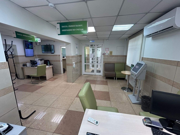 
  Продается офис, 94.7 м², Октябрьская ул
. Фото 5.