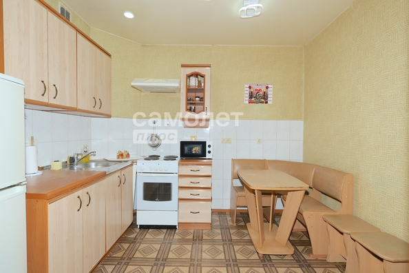 
  Продается 2-комн. квартира, 45.2 м², Попова ул, д. 3
. Фото 8.