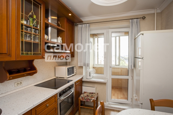 
  Продается 3-комн. квартира, 65 м², Ленина ул, д. 84
. Фото 2.