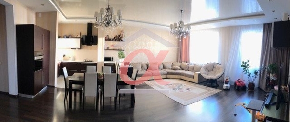 
  Продается 4-комн. квартира, 135.6 м², Свободы ул, д. 3
. Фото 3.
