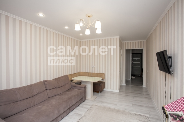 
  Продается 2-комн. квартира, 53.8 м², Строителей б-р, д. 28
. Фото 18.