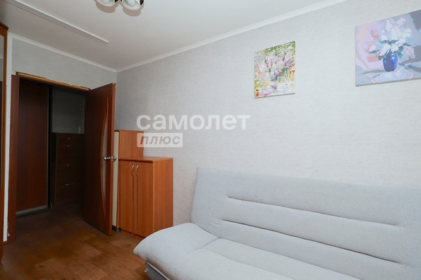 
  Продается 4-комн. квартира, 60.5 м², Строителей б-р, д. 33
. Фото 12.