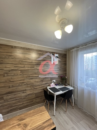 
  Продается 4-комн. квартира, 82 м², Октябрьский пр-кт, д. 61а
. Фото 3.
