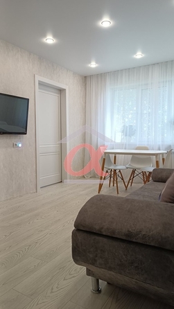 
  Продается 4-комн. квартира, 47 м², Строителей б-р, д. 27б
. Фото 2.