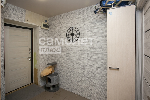 
  Продается 2-комн. квартира, 43.2 м², Суворова ул, д. 12
. Фото 20.