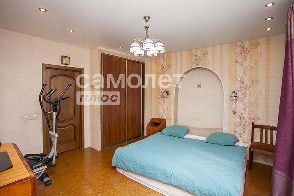 
  Продается 4-комн. квартира, 121.2 м², Шахтеров пр-кт, д. 64
. Фото 3.