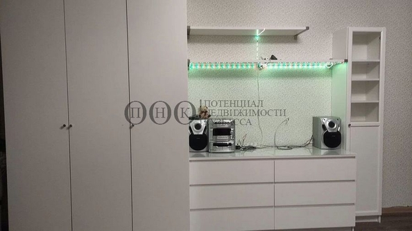 
  Продается 1-комн. квартира, 40 м², Серебряный бор ул, д. 1
. Фото 2.