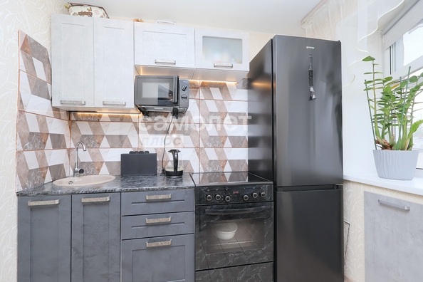 
  Продается 2-комн. квартира, 44.8 м², Кирова ул, д. 38
. Фото 3.