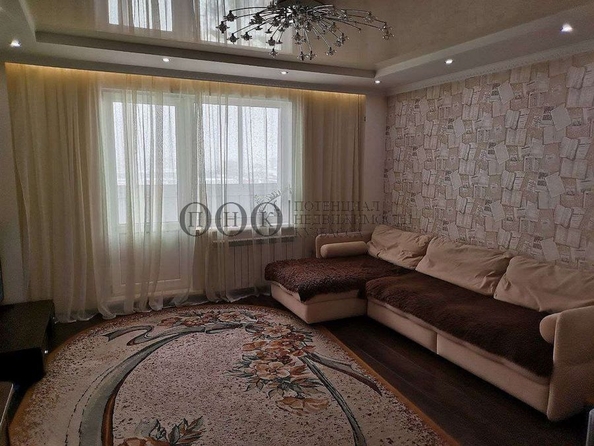 
  Продается 2-комн. квартира, 62.4 м², Космическая ул, д. 16/1
. Фото 8.