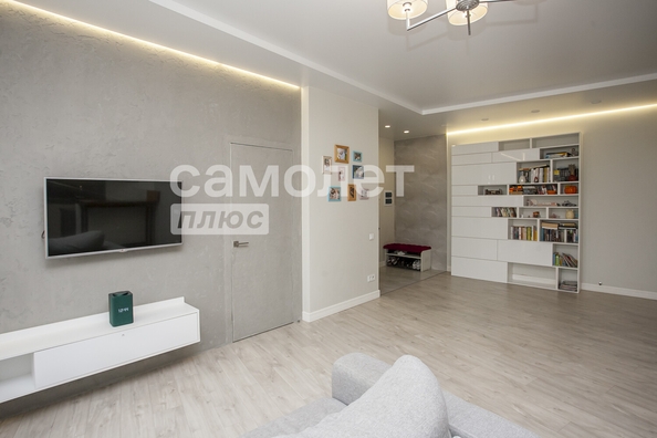 
  Продается 3-комн. квартира, 92.5 м², Осенний б-р, д. 14
. Фото 6.