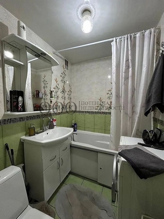 
  Продается 4-комн. квартира, 72 м², Ленина пр-кт, д. 67
. Фото 4.
