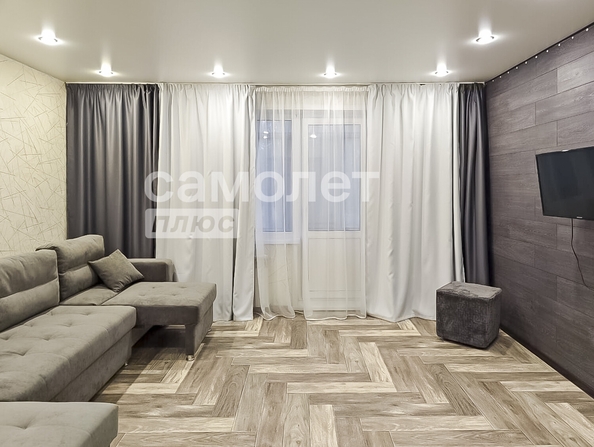
  Продается 2-комн. квартира, 52.6 м², Киевская ул, д. 61
. Фото 1.