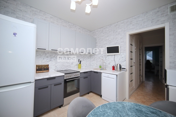 
  Продается 4-комн. квартира, 79.1 м², Марковцева ул, д. 24
. Фото 1.