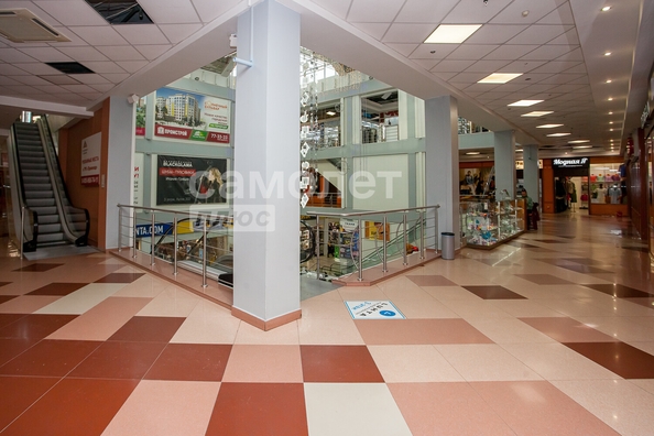
  Продается торговая площадь, 46.4 м², Ленина пр-кт, д. 90
. Фото 3.