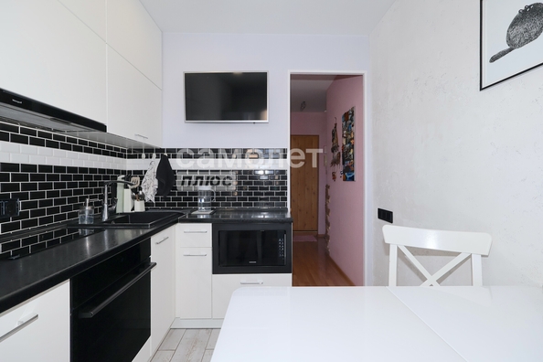 
  Продается 3-комн. квартира, 59.8 м², Комсомольский пр-кт, д. 53а
. Фото 4.
