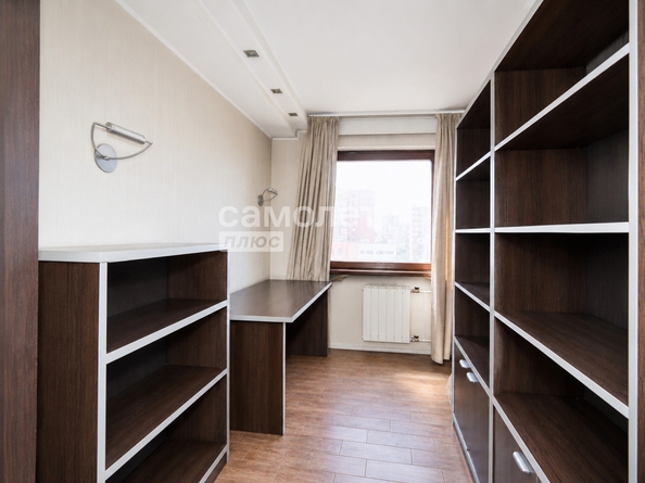 
  Продается 3-комн. квартира 210.2 м². Фото 10.