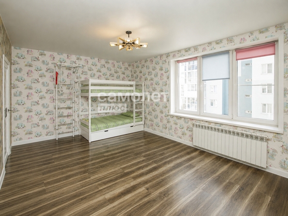 
  Продается 2-комн. квартира 80 м², в ЖК Томь, дом 15 корпус 1. Фото 10.