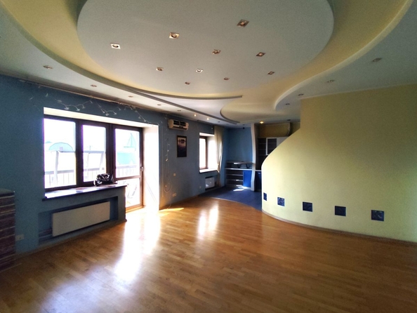 
  Продается 3-комн. квартира 118 м². Фото 1.