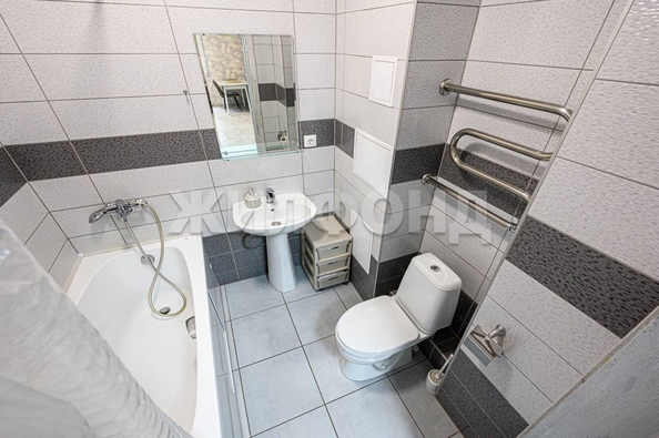 
   Продам 1-комнатную, 50.9 м², Кирова ул, 242

. Фото 7.