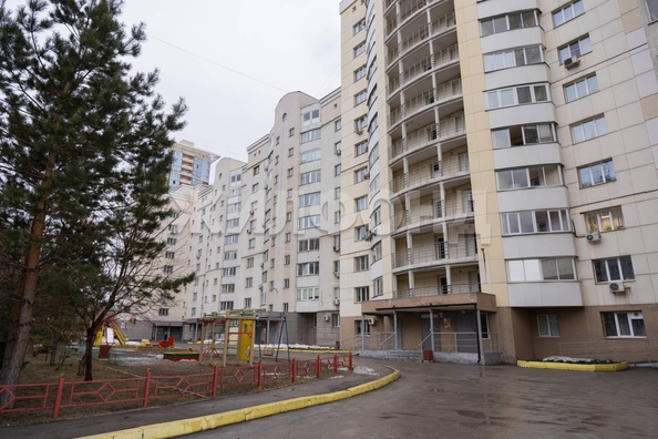 
   Продам 2-комнатную, 60 м², Кропоткина ул, 116/1

. Фото 3.