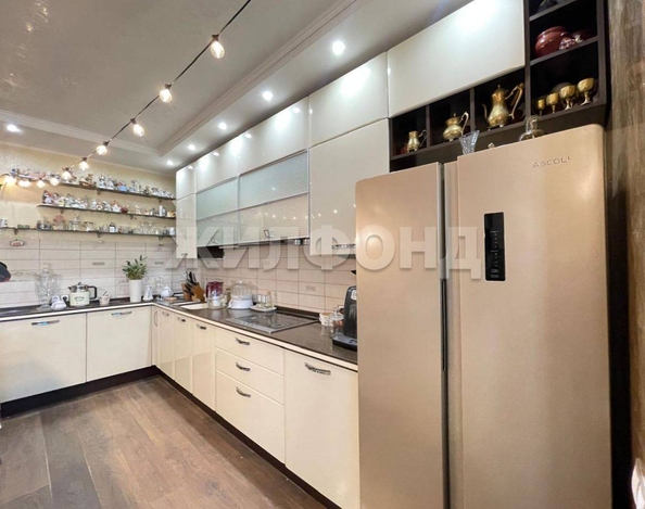 
   Продам студию, 51 м², Шевченко ул, 15

. Фото 3.