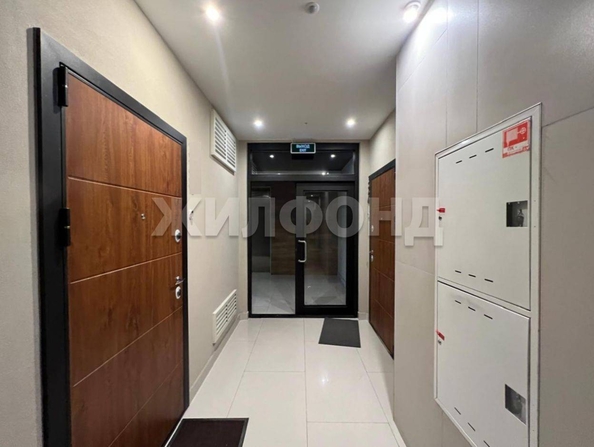 
   Продам 1-комнатную, 30.6 м², Фабричная ул, 65/3

. Фото 10.
