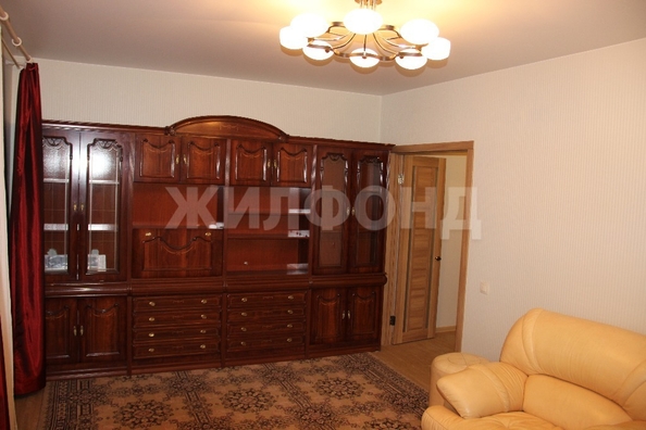 
  Сдается 3-комн. квартира, 75 м², Каменская ул, д. 56/2
. Фото 2.