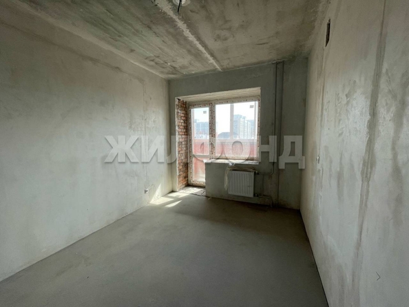 
  Продается 1-комн. квартира, 35.7 м², Титова ул, д. 253/6
. Фото 3.