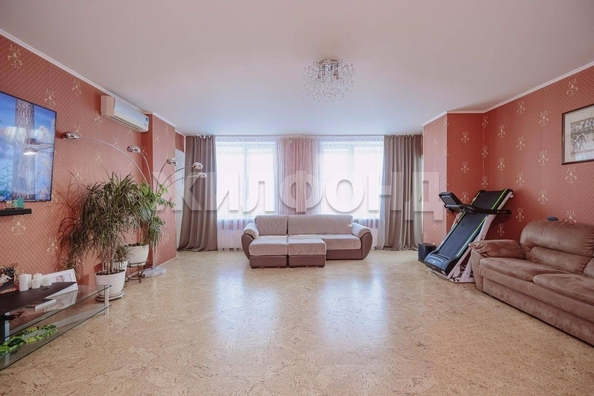
  Продается 3-комн. квартира, 158 м², Коммунистическая ул, д. 50
. Фото 4.