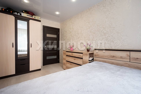 
   Продам 3-комнатную, 73.4 м², Учительская ул, 17/1

. Фото 2.