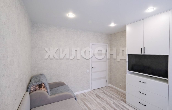 
   Продам 2-комнатную, 39.6 м², 3-й микрорайон, 15/1

. Фото 22.