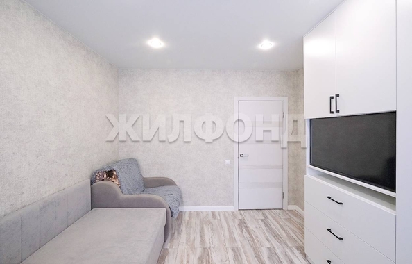 
   Продам 2-комнатную, 39.6 м², 3-й микрорайон, 15/1

. Фото 23.