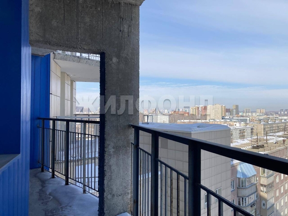 
   Продам 3-комнатную, 76.5 м², Красина ул, 56

. Фото 13.